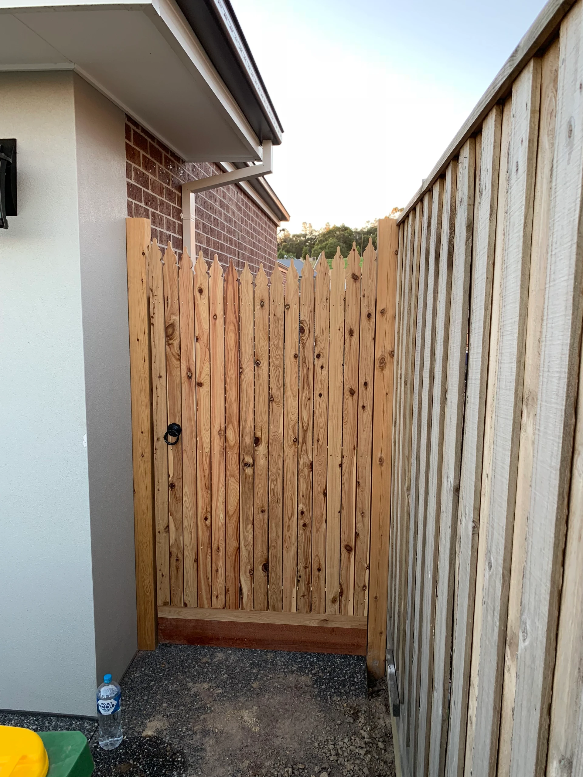 Timber Picket Fence & Gate